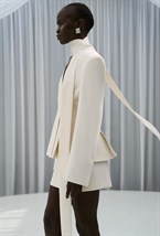 Жакет приталенный с шарфом - фото 132087