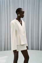 Жакет приталенный с шарфом - фото 132090