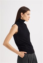 Топ со стойкой BASIC - фото 133444