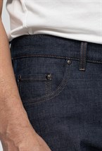 Джинсы из итальянского денима - фото 133845