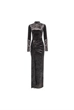 «SCULPTING velvet dress» Платье из эластичного бархата с разрезом. - фото 134588