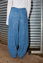 Джинсы Классик блю синего цвета - фото 136688