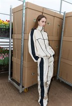 Треники Бумер темно-бежевого цвета - фото 136712