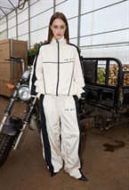 Треники Бумер светло-бежевого цвета - фото 136734