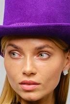Фиолетовая цилиндрическая шляпа - фото 138600