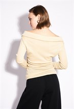 Пуловер с ремешком - фото 32672