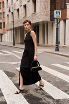 Платье из итальянской вискозной ткани - фото 48187 Платье из итальянской вискозной ткани - фото 48187