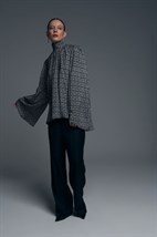 блуза с рисунком - фото 48398