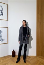 Меховое пальто-пиджак из итальянской шерсти - фото 50580