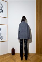 Бомбер из итальянского шерстяного твида - фото 50629