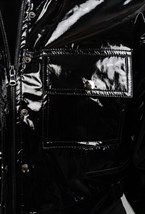 Лаковая куртка - фото 52099