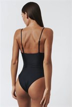 Слитный купальник - фото 52941 Слитный купальник - фото 52941