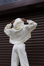 Костюм с укороченным худи - фото 56028