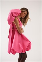 Платье розовое с бантом - фото 56475