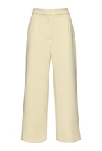 Костюм с укороченными брюками - фото 58947