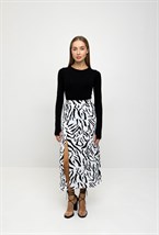 Юбка с разрезом принт зебра - фото 63795