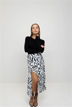 Юбка с разрезом принт зебра - фото 63802