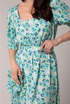 Платье с принтом и поясом - фото 67736