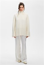 Свитер с горлом - фото 73238