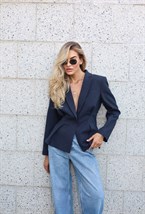 Cилуэтный жакет - фото 74185