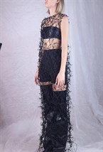 ПЛАТЬЕ ИЗ РЕЗИНОВЫХ ШНУРОВ - фото 84575