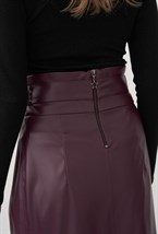 Юбка с бантом из экокожи - фото 89392