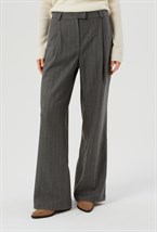 Брюки свободного кроя - фото 91666