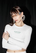 кроп-топ FRONT PAGE NEW - фото 93824