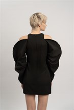 Платье с молниями на рукавах - фото 96508