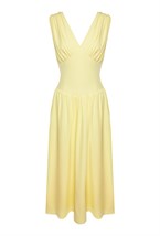 Платье миди с драпировкой - фото 97209