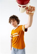 Футболка горчичная Человек в Космосе - фото 98256