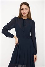 Шифоновое платье с шелковой комбинацией - фото 98556