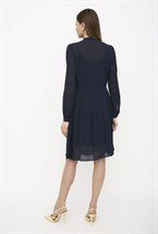 Шифоновое платье с шелковой комбинацией - фото 98559